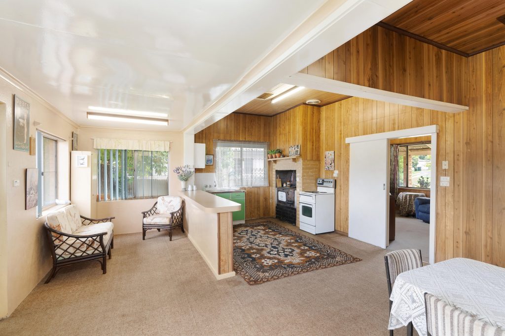 76 Twynam Street, Narrandera NSW 2700 - photo 2