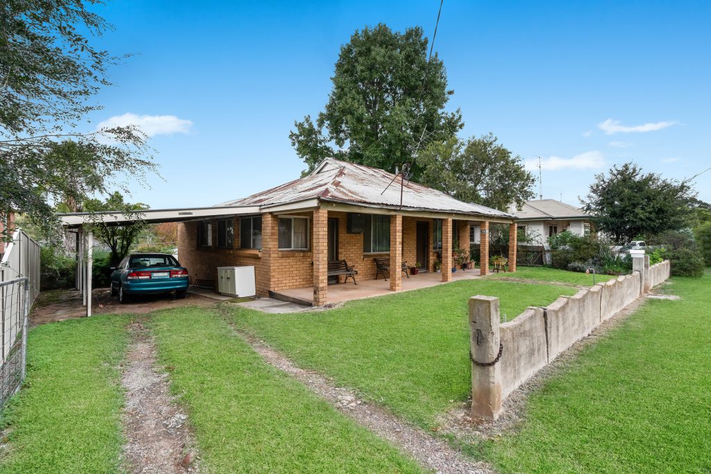 76 Twynam Street, Narrandera NSW 2700 - photo 13