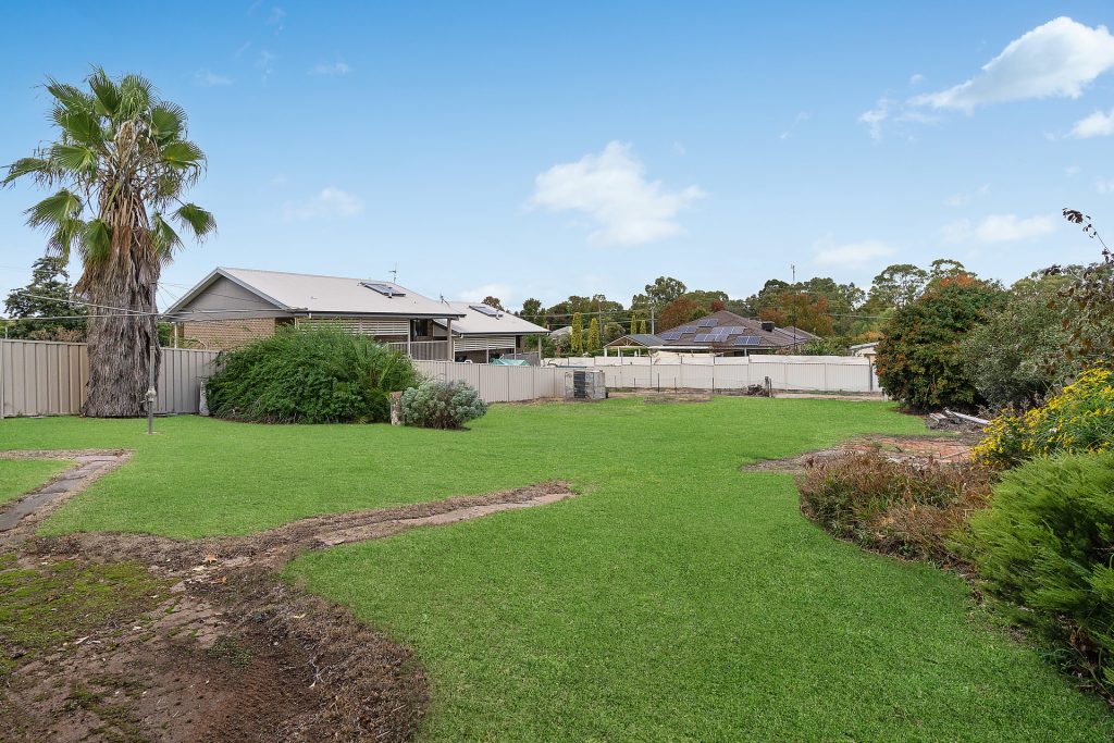 76 Twynam Street, Narrandera NSW 2700 - photo 14