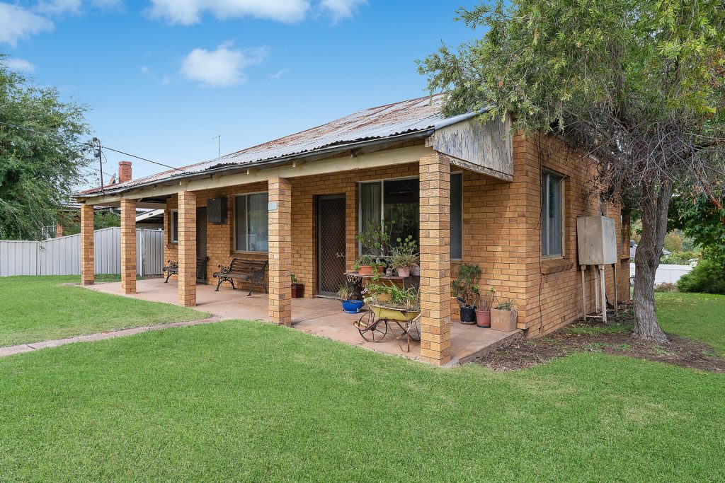 76 Twynam Street, Narrandera NSW 2700 - photo 15