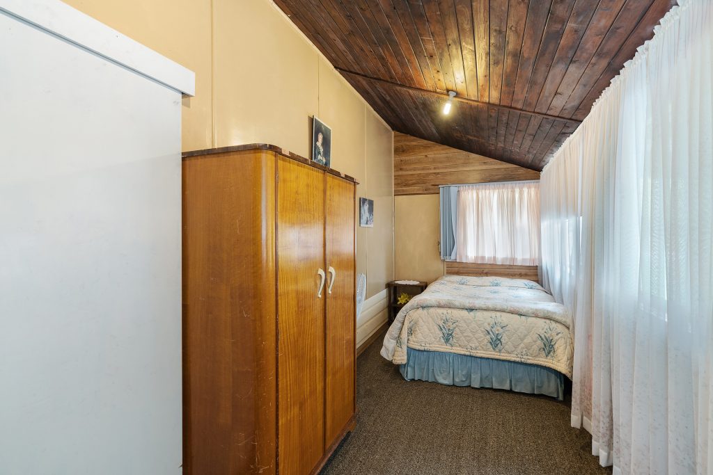 76 Twynam Street, Narrandera NSW 2700 - photo 8