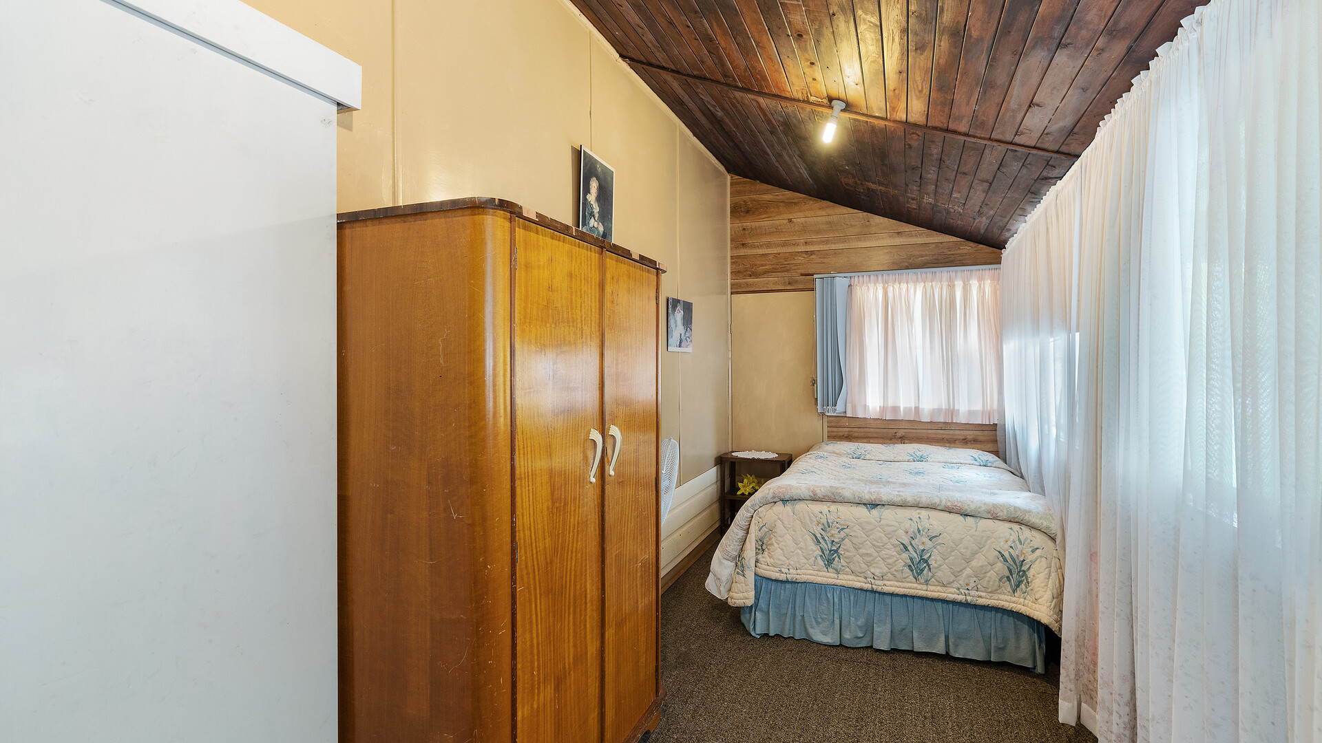 76 Twynam Street, Narrandera NSW 2700 - photo 8