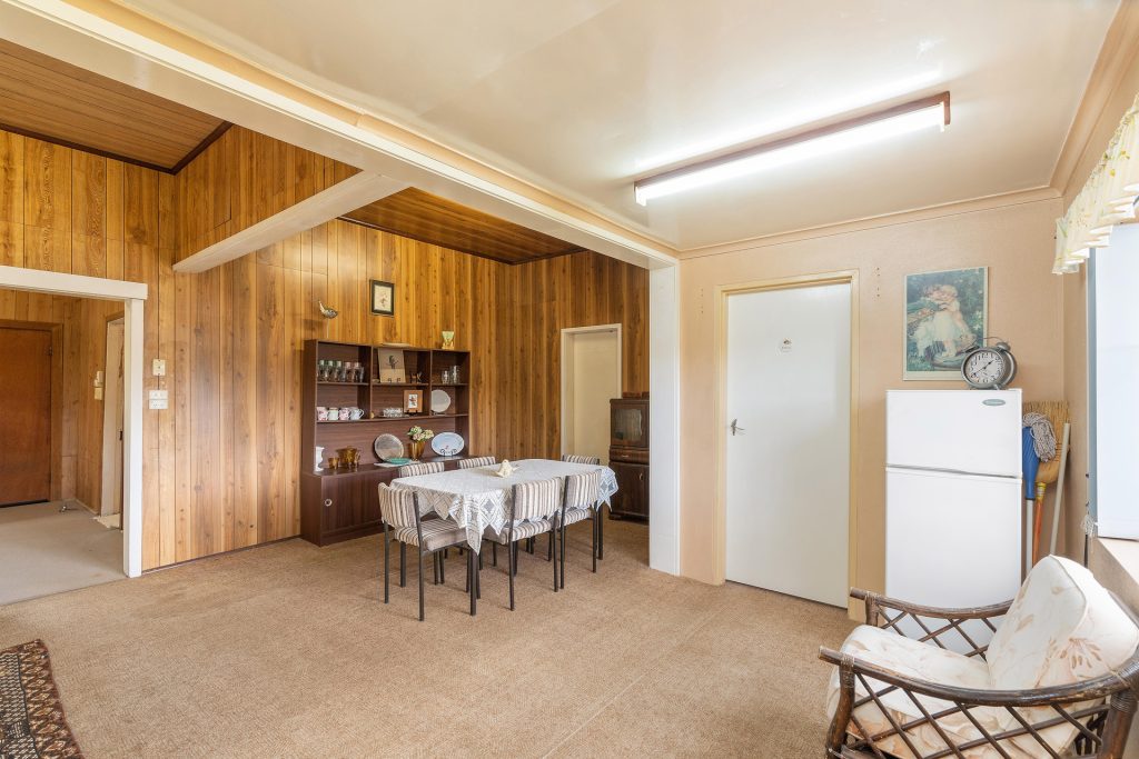 76 Twynam Street, Narrandera NSW 2700 - photo 9