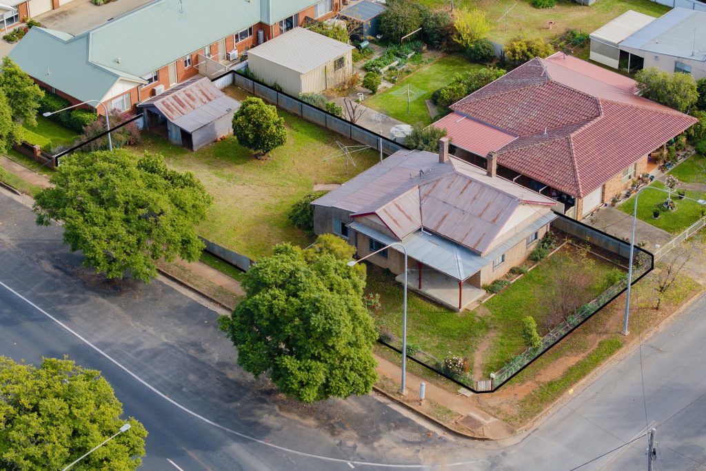 154 Gardner Street, Temora NSW 2666 - photo 12