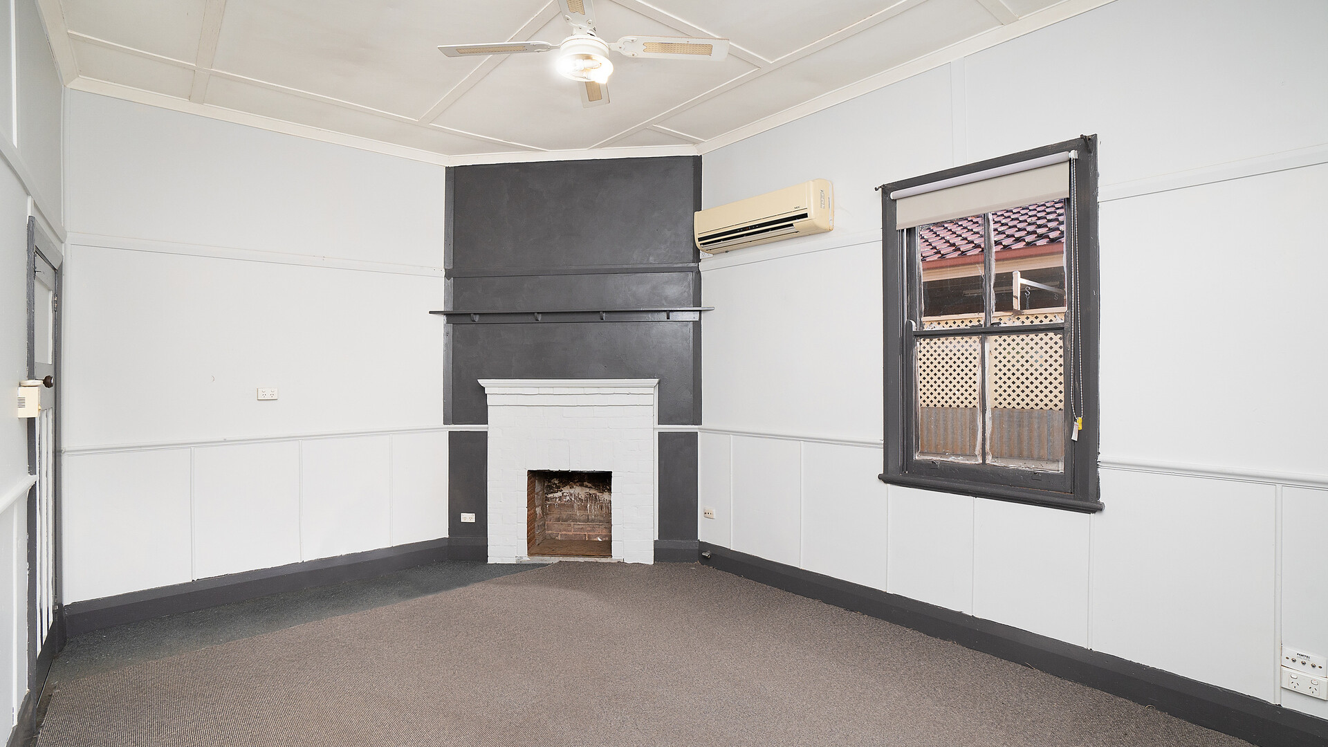 154 Gardner Street, Temora NSW 2666 - photo 13