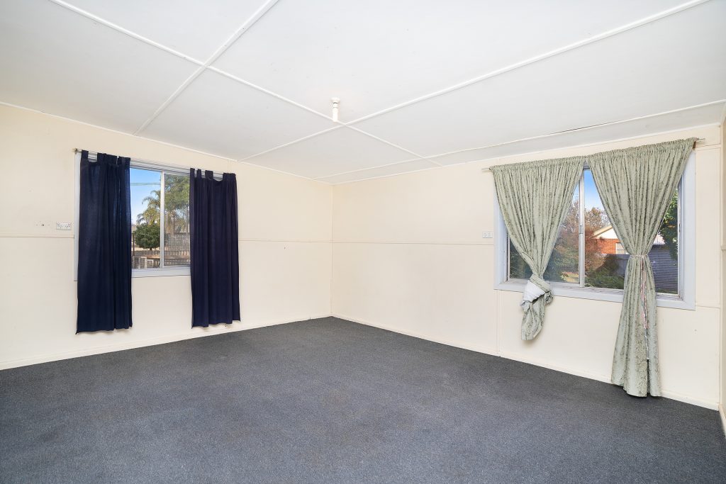 154 Gardner Street, Temora NSW 2666 - photo 18