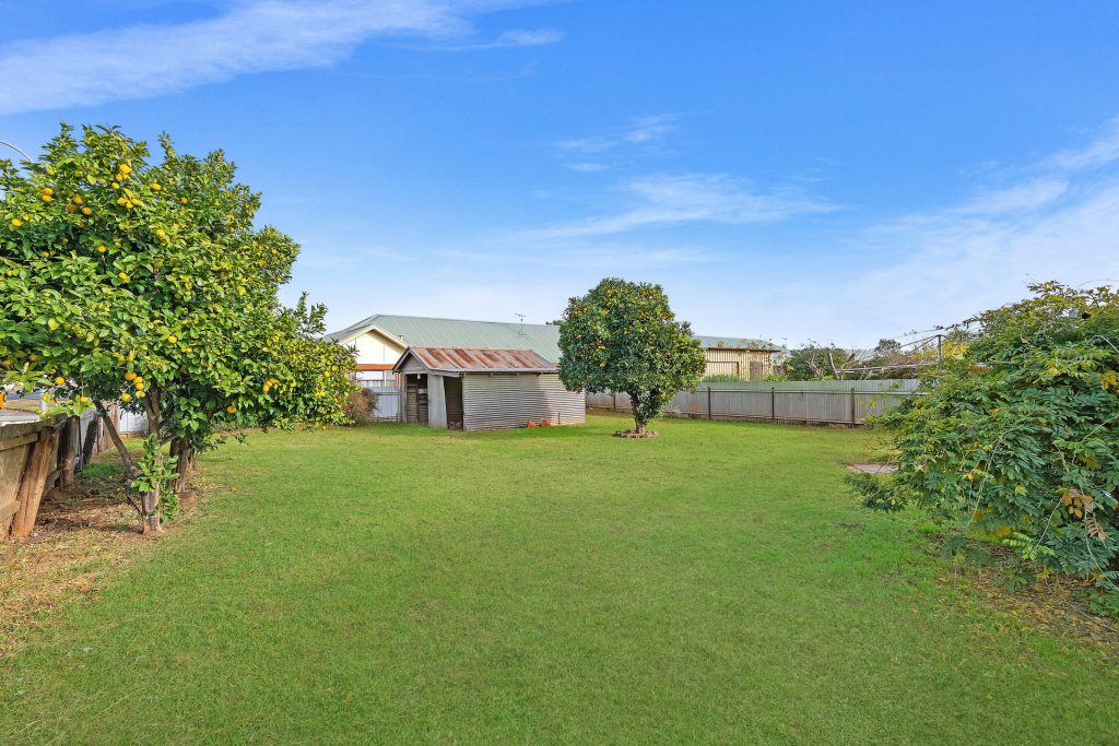 154 Gardner Street, Temora NSW 2666 - photo 20