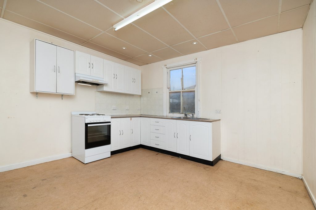 173 Gardner Street, Temora NSW 2666 - photo 4