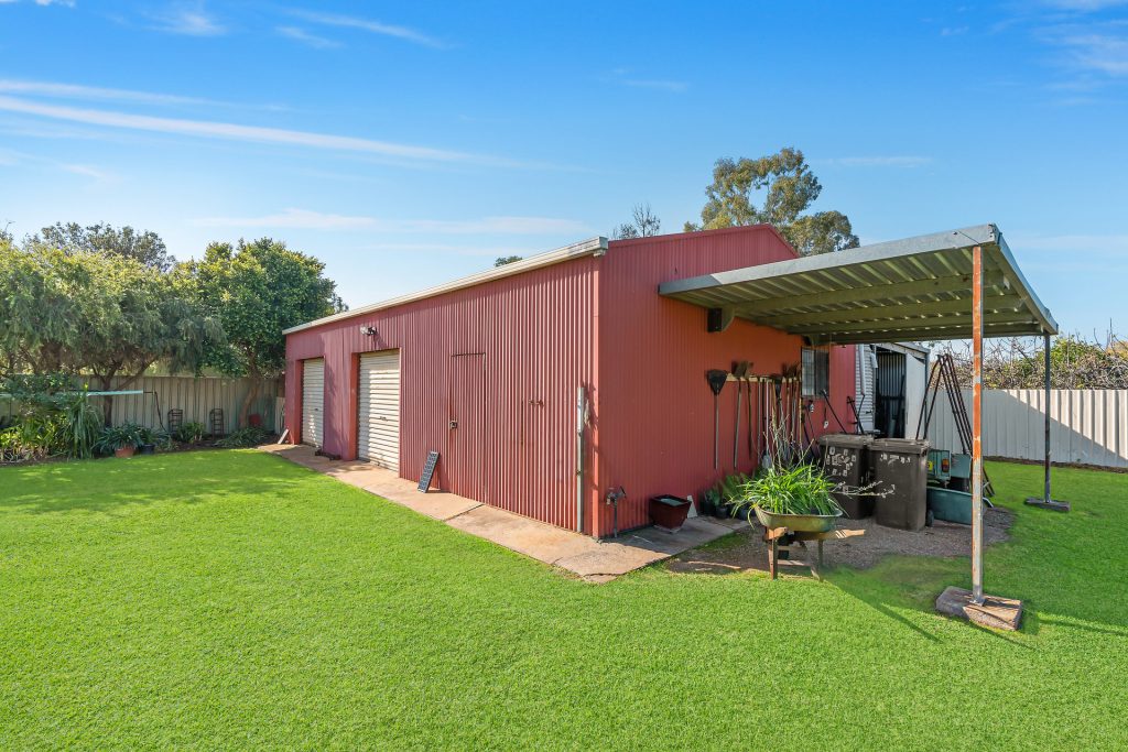102 Petersham Road, Leeton NSW 2705 - photo 13