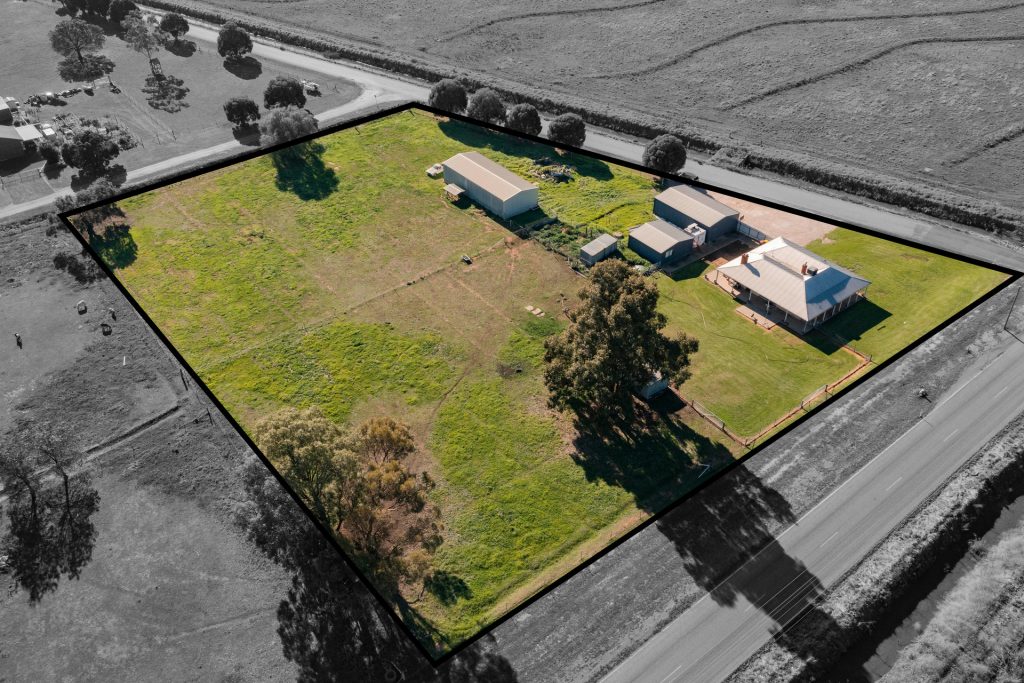 148 Davis Road, Yanco NSW 2703 - photo 2