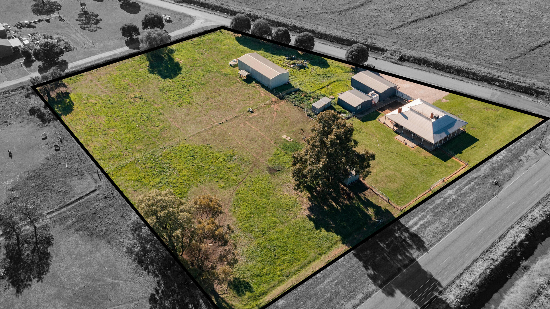 148 Davis Road, Yanco NSW 2703 - photo 2