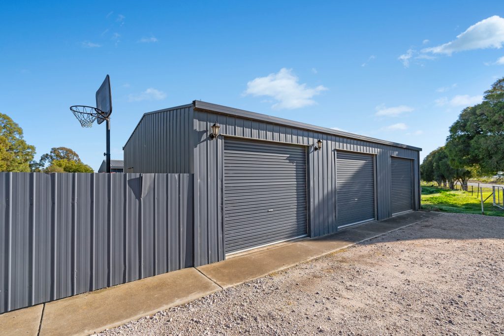 148 Davis Road, Yanco NSW 2703 - photo 4