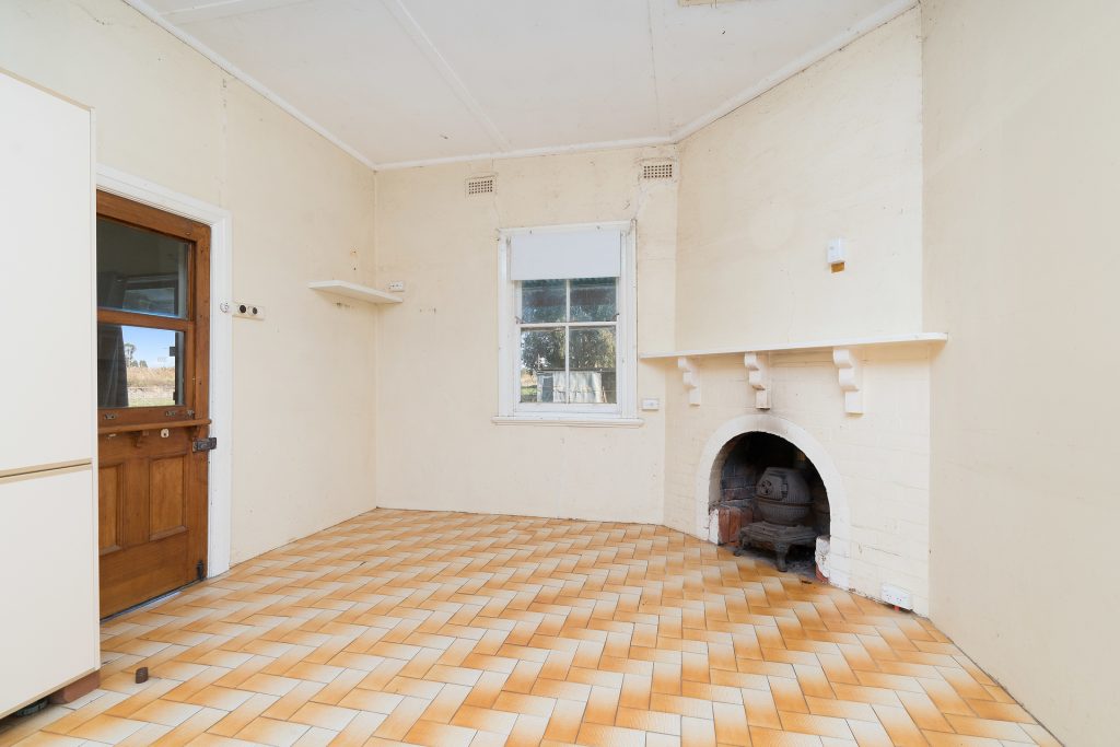 148 Davis Road, Yanco NSW 2703 - photo 7