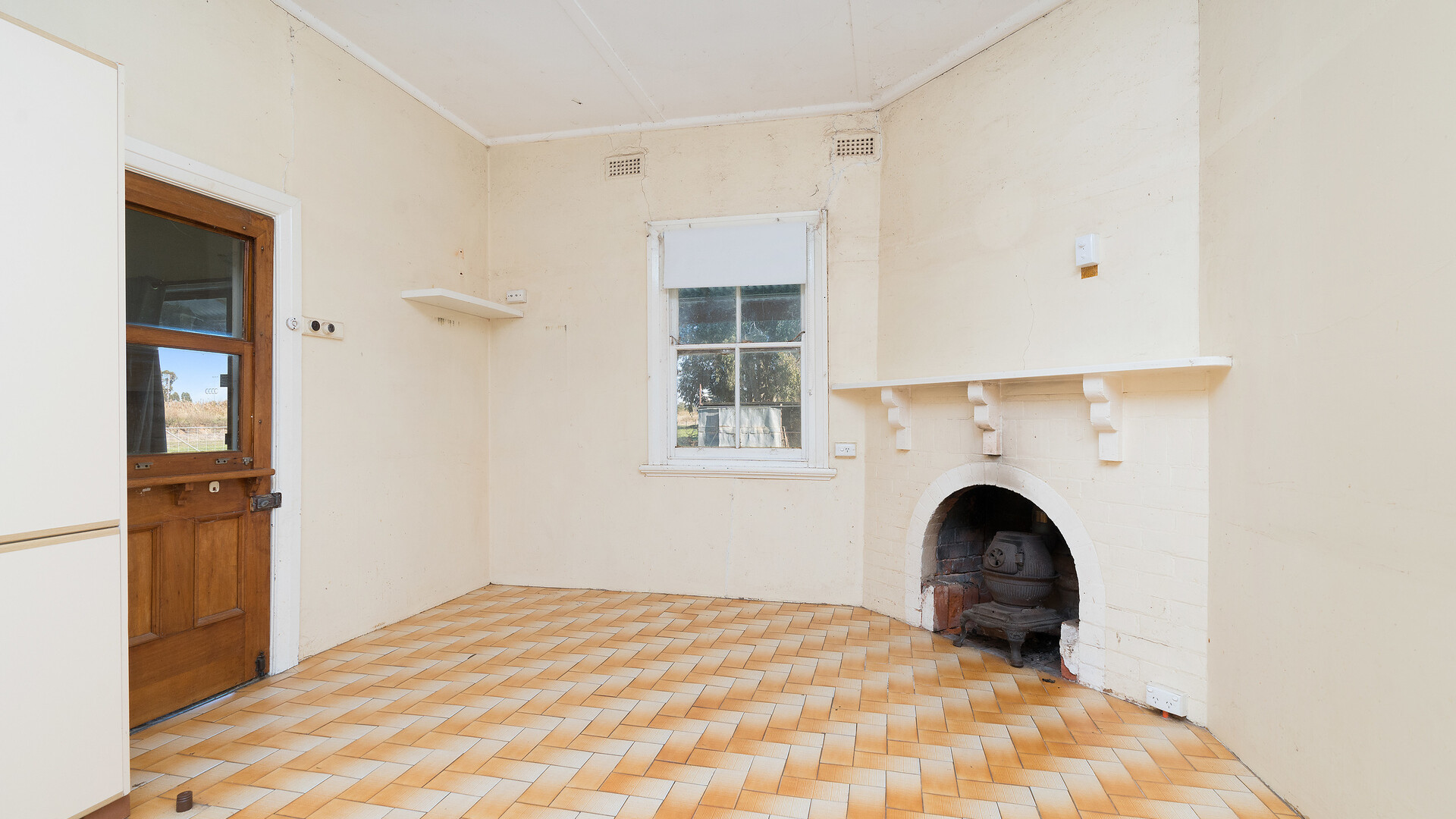 148 Davis Road, Yanco NSW 2703 - photo 7