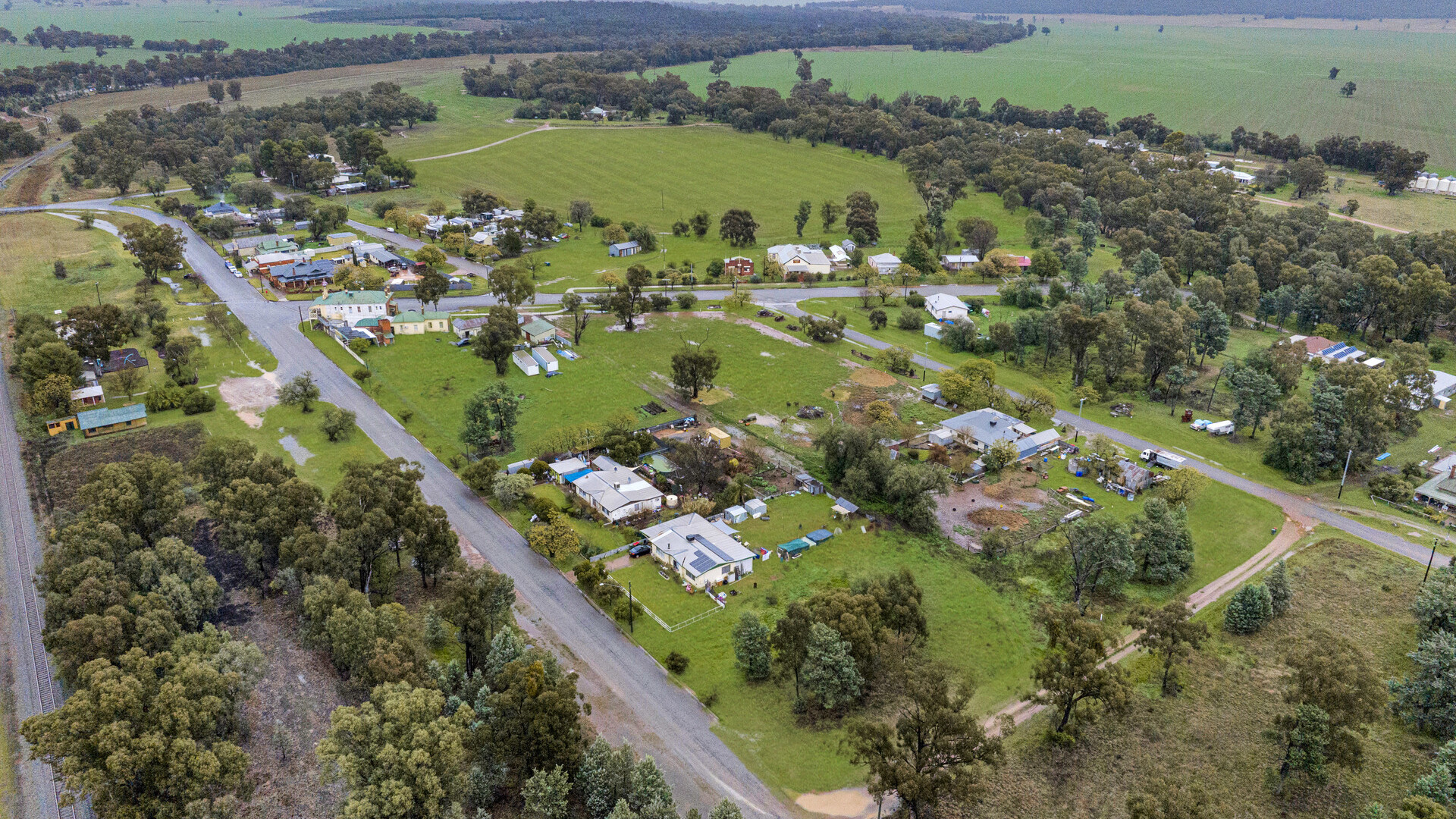 30 Ariah Street, Beckom NSW 2665 - photo 3
