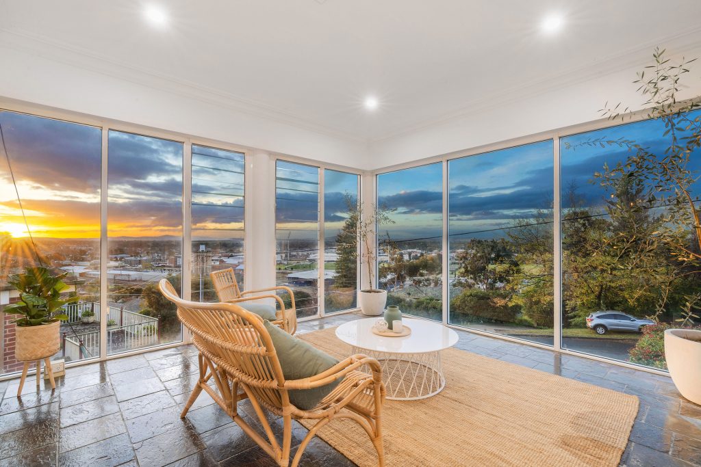 6 Beauty Point Avenue, Turvey Park NSW 2650 - photo 2