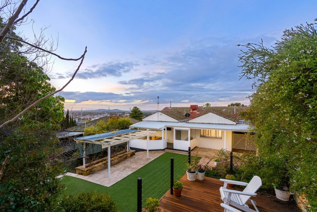 6 Beauty Point Avenue, Turvey Park NSW 2650 - photo 14