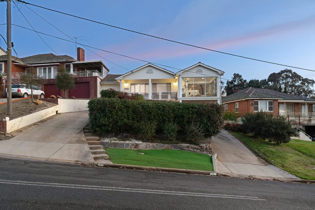 6 Beauty Point Avenue, Turvey Park NSW 2650 - photo 16