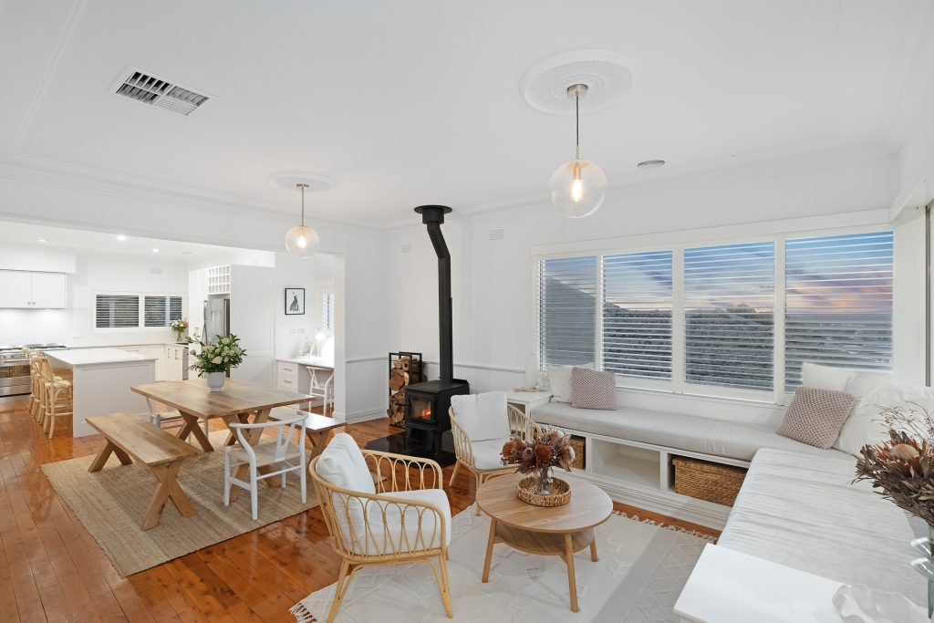 6 Beauty Point Avenue, Turvey Park NSW 2650 - photo 3