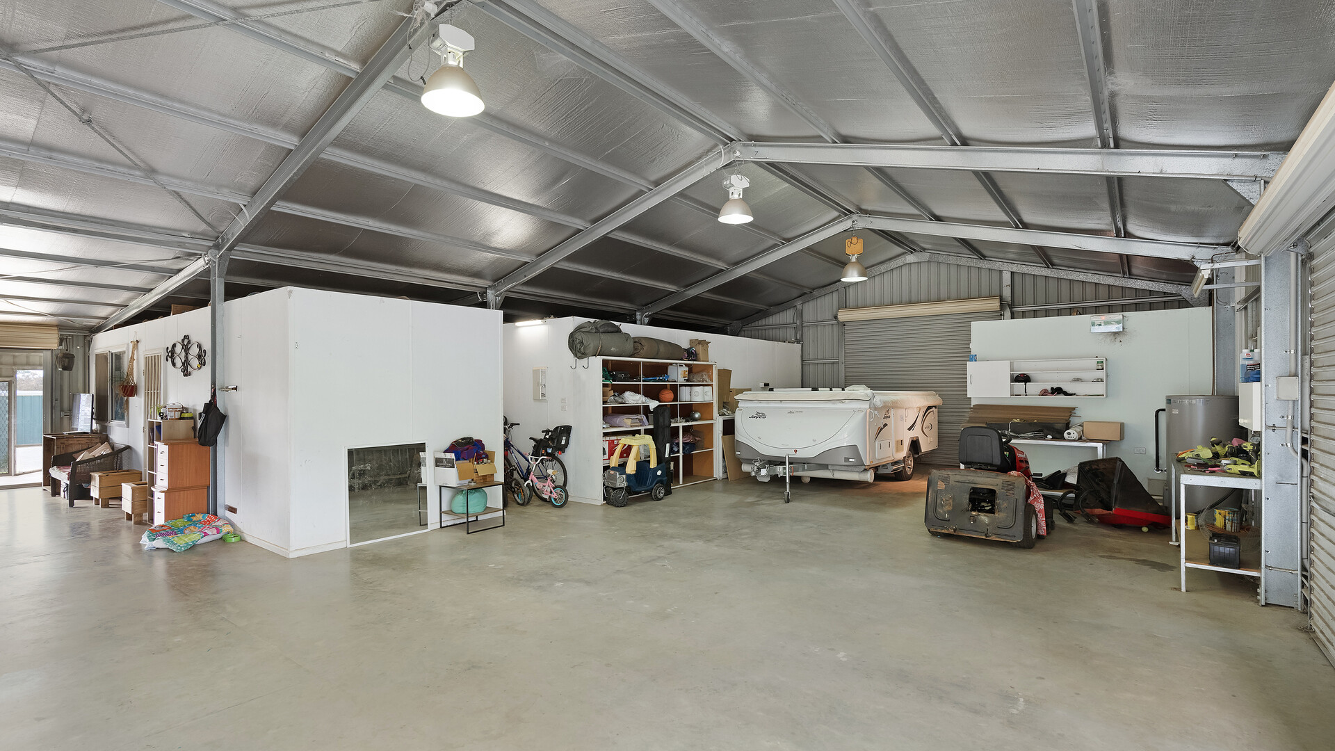 17 Airport Street, Temora NSW 2666 - photo 11