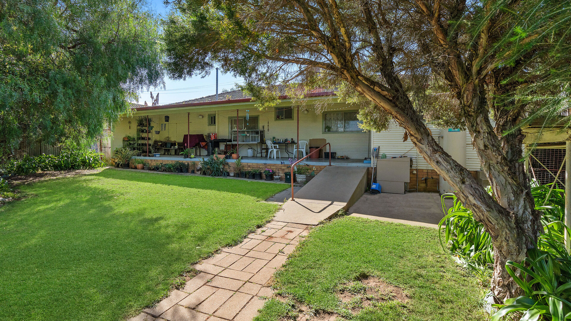 38 Dalgetty Street, Narrandera NSW 2700 - photo 11
