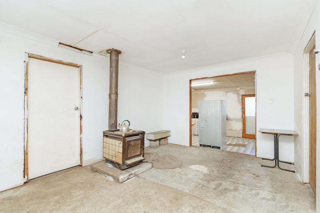 33 Hankinson Street, Narrandera NSW 2700 - photo 3