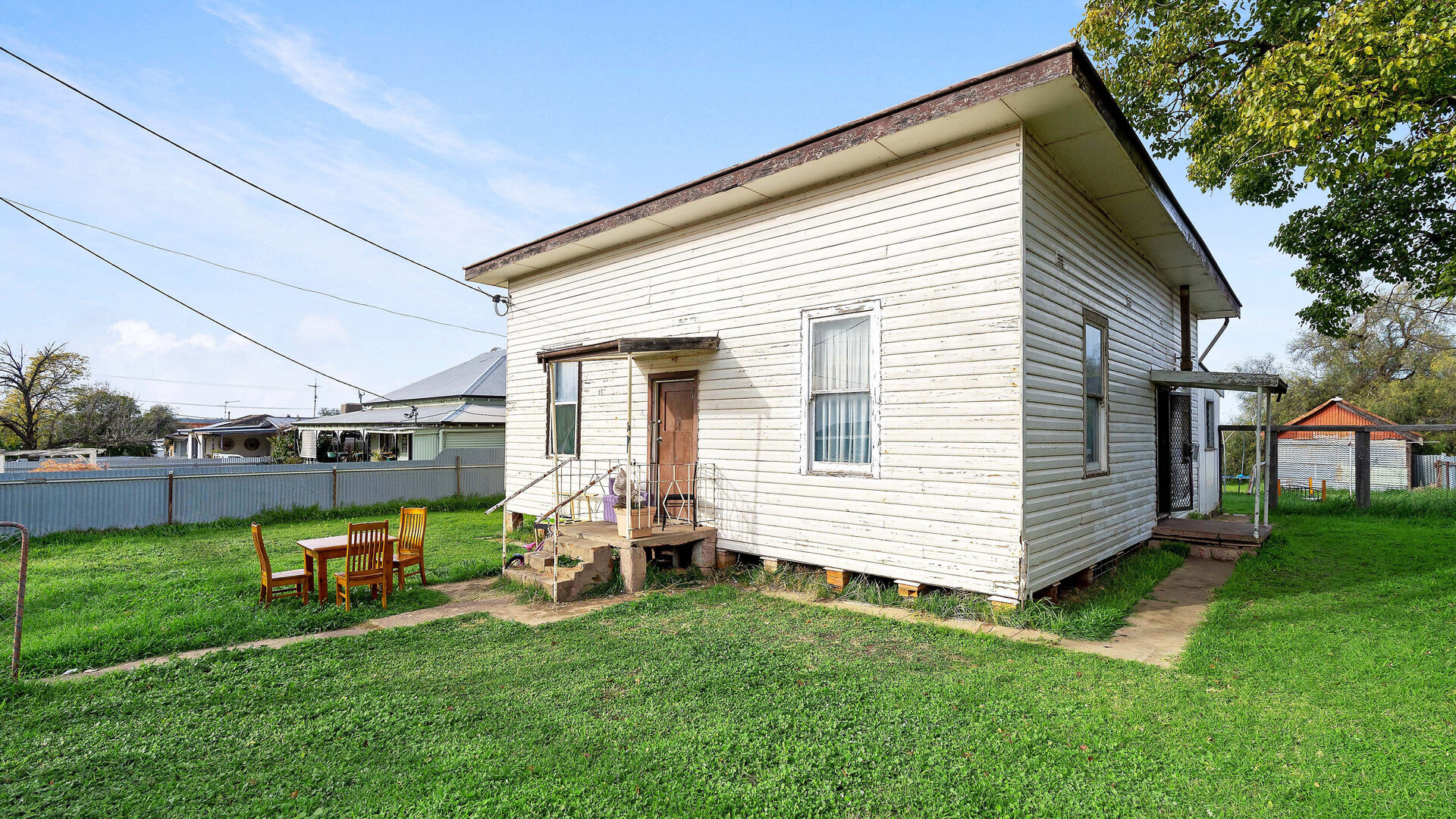 70 Dalgetty Street, Narrandera NSW 2700 - photo 2