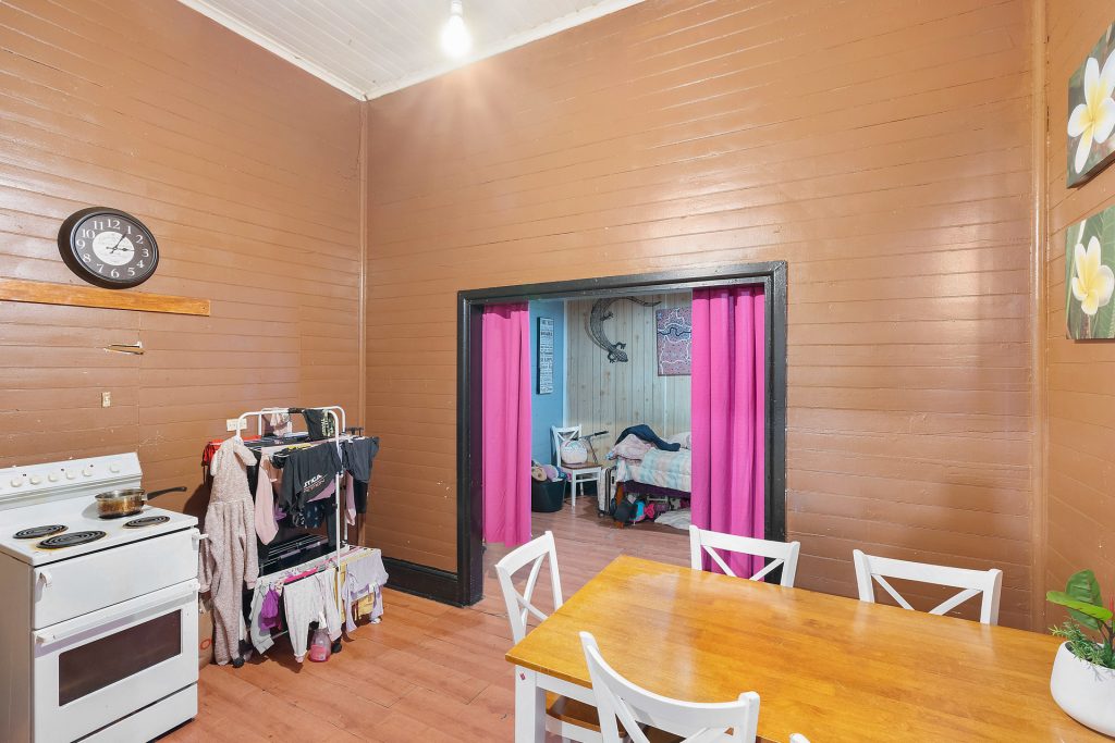 70 Dalgetty Street, Narrandera NSW 2700 - photo 5