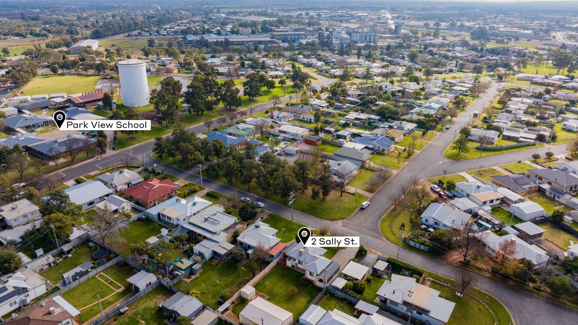 2 Sally Street, Leeton NSW 2705 - photo 12
