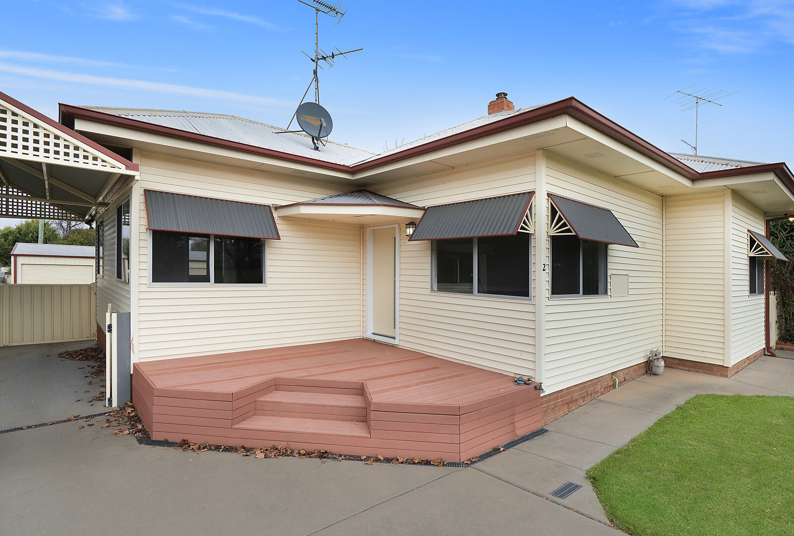 2 Sally Street, Leeton NSW 2705 - photo 13