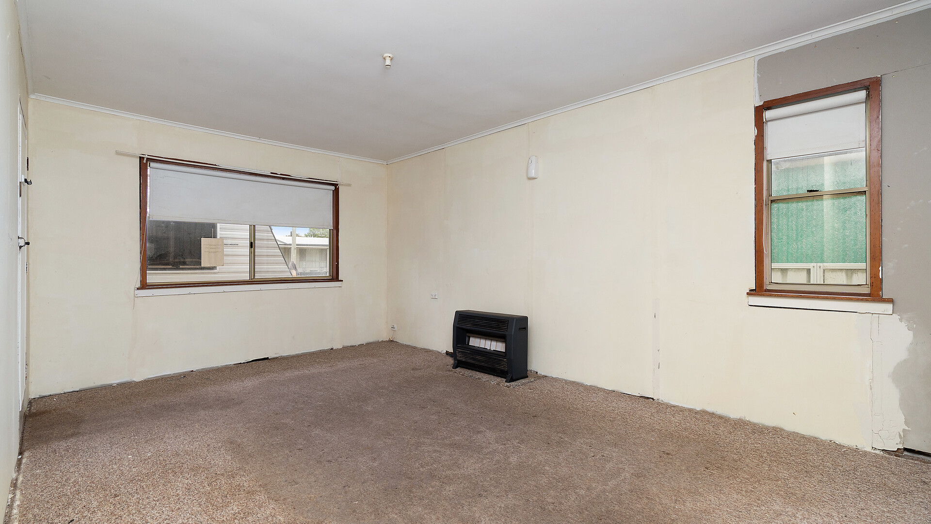 29 Railway Avenue, Leeton NSW 2705 - photo 3