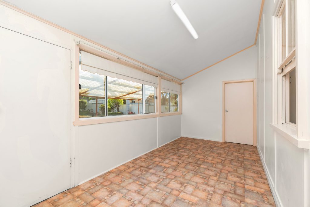 53 Palm Avenue, Leeton NSW 2705 - photo 9