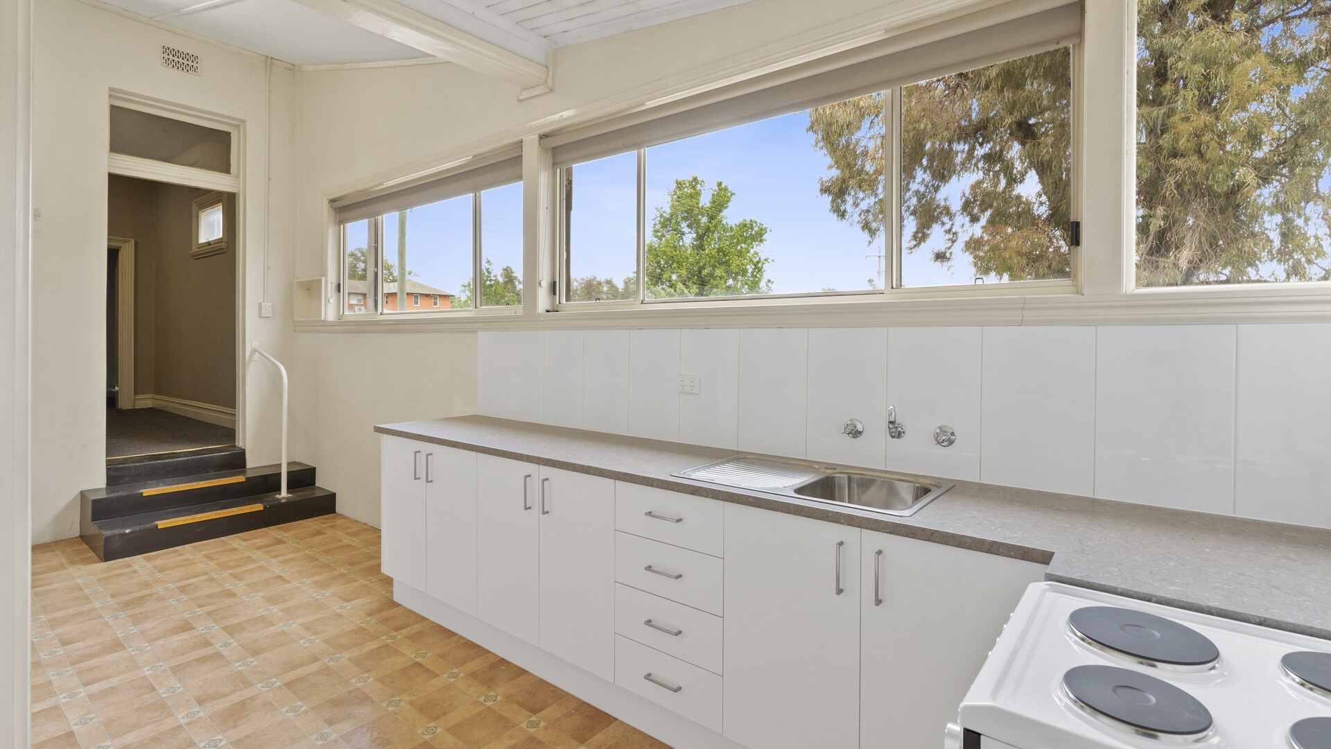 44 & 46B Charles Street, Narrandera NSW 2700 - photo 10