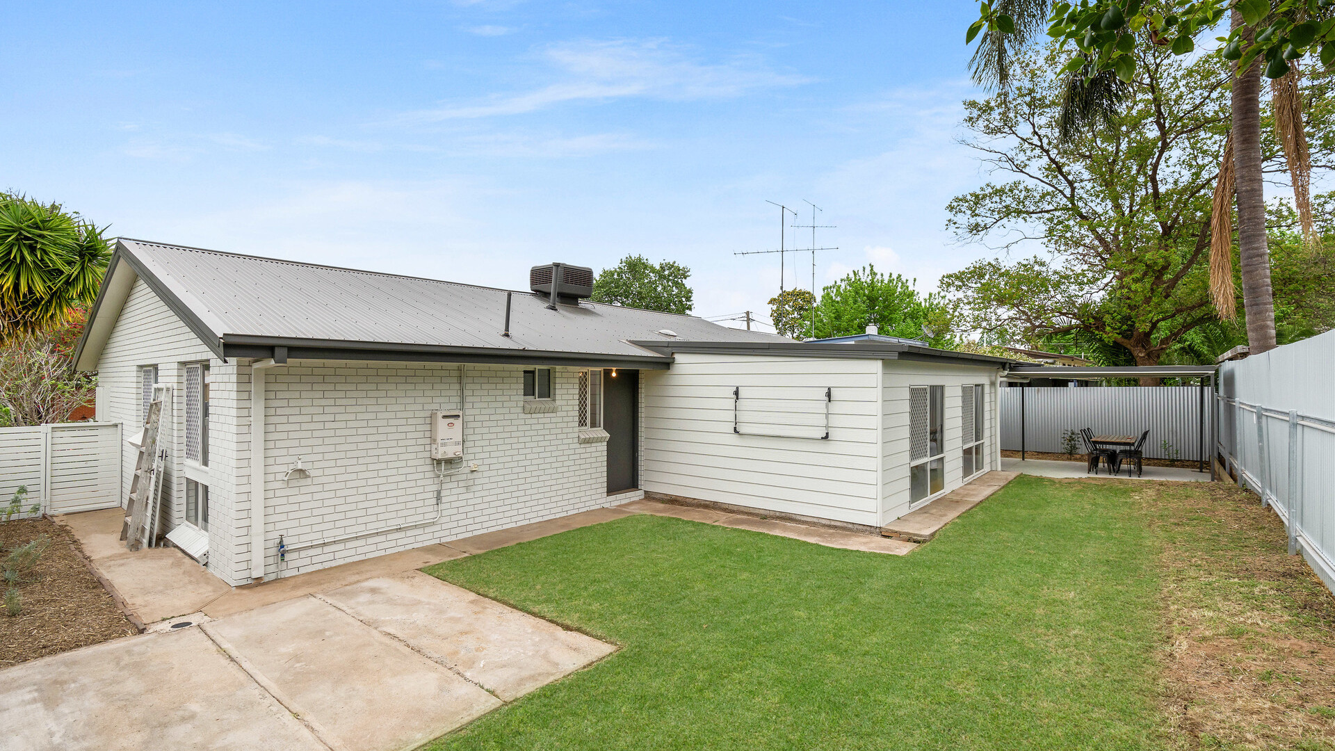 11 Crown Street, Narrandera NSW 2700 - photo 15