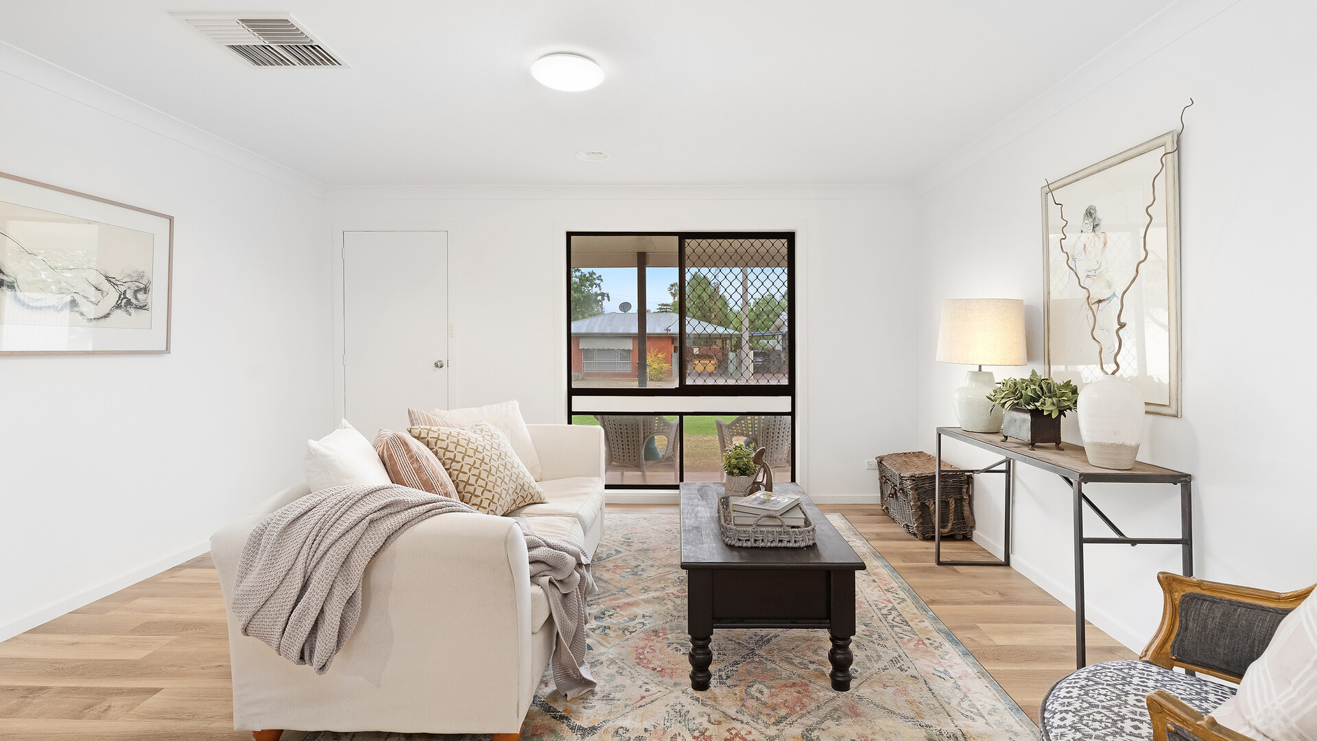 11 Crown Street, Narrandera NSW 2700 - photo 6