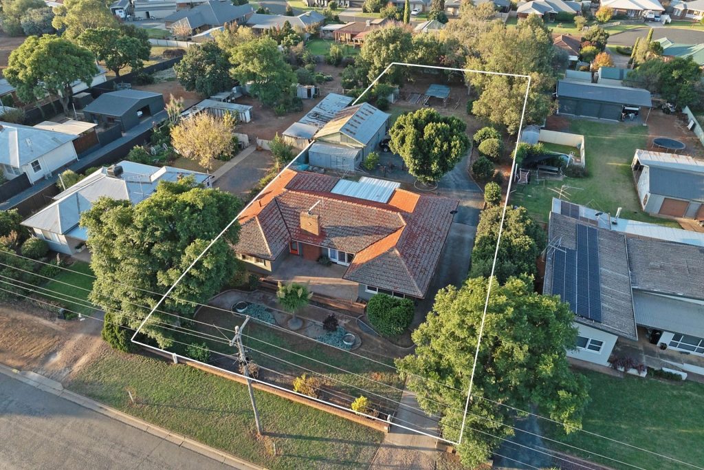 67 Deutcher Street, Temora NSW 2666 - photo 2