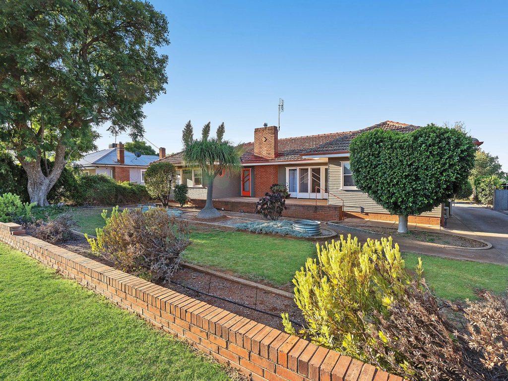 67 Deutcher Street, Temora NSW 2666 - McGrath Riverina