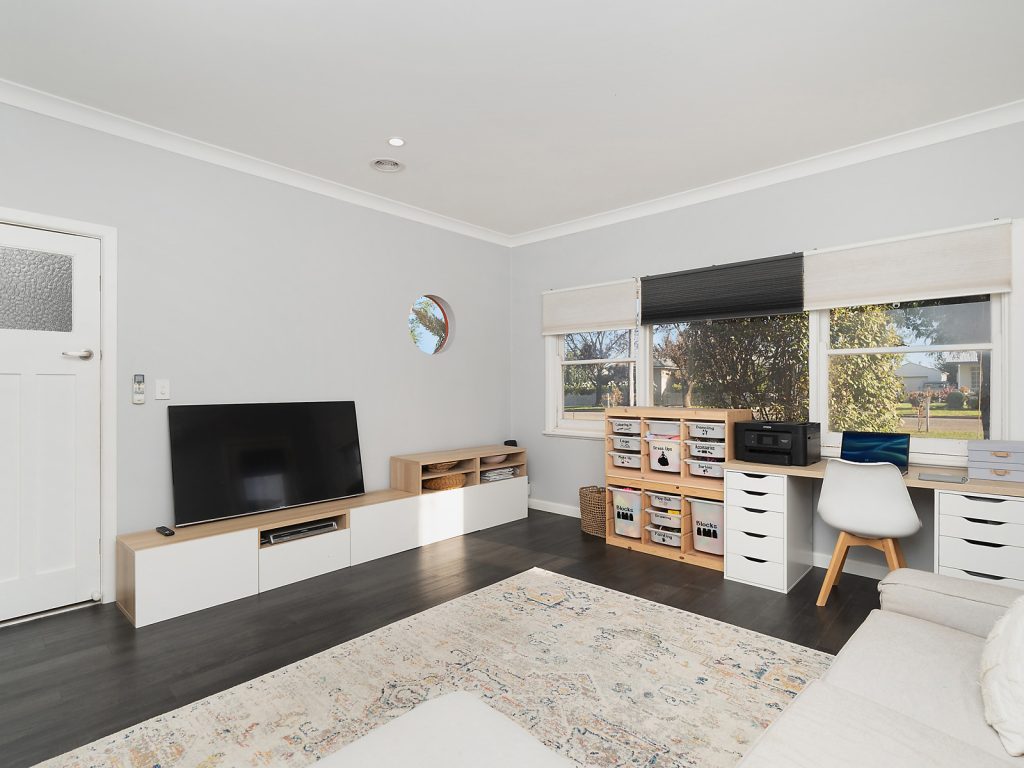 67 Deutcher Street, Temora NSW 2666 - photo 13
