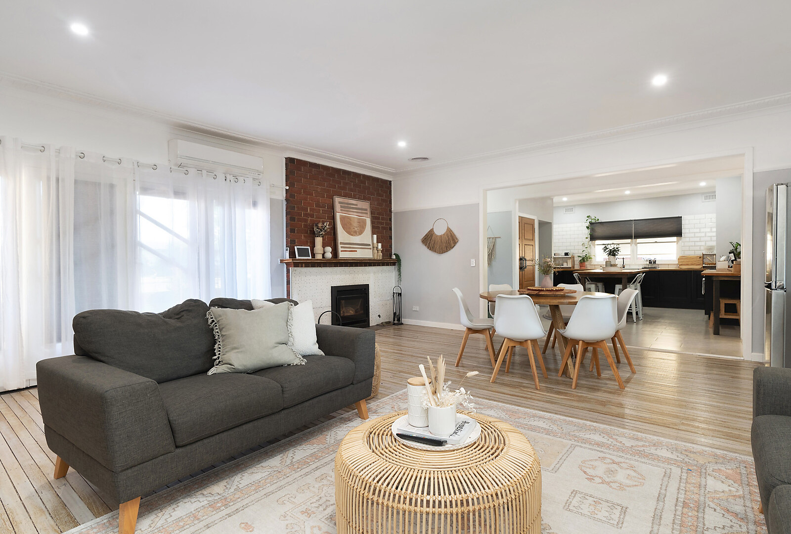 67 Deutcher Street, Temora NSW 2666 - photo 4
