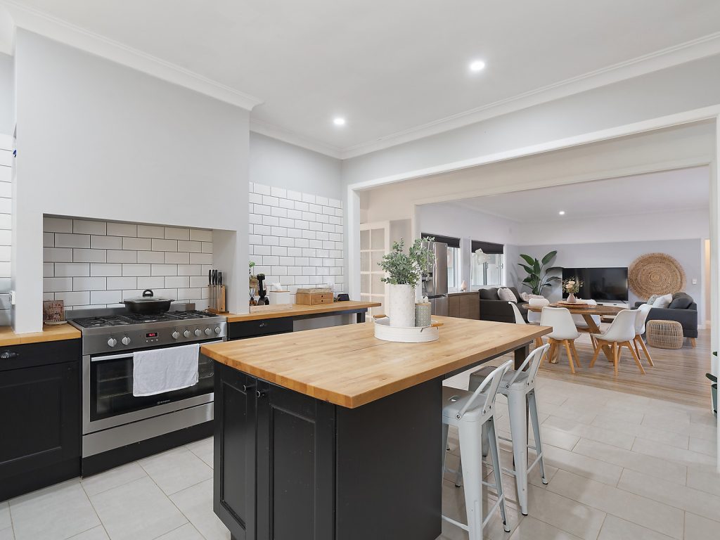 67 Deutcher Street, Temora NSW 2666 - photo 5