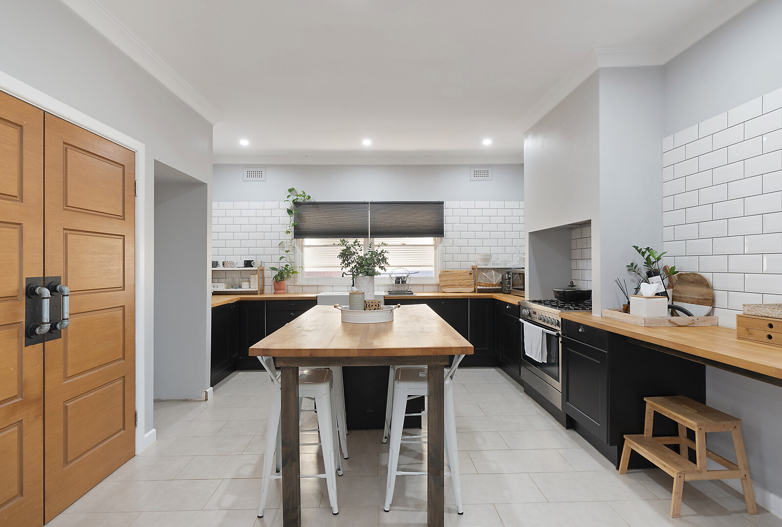 67 Deutcher Street, Temora NSW 2666 - photo 6