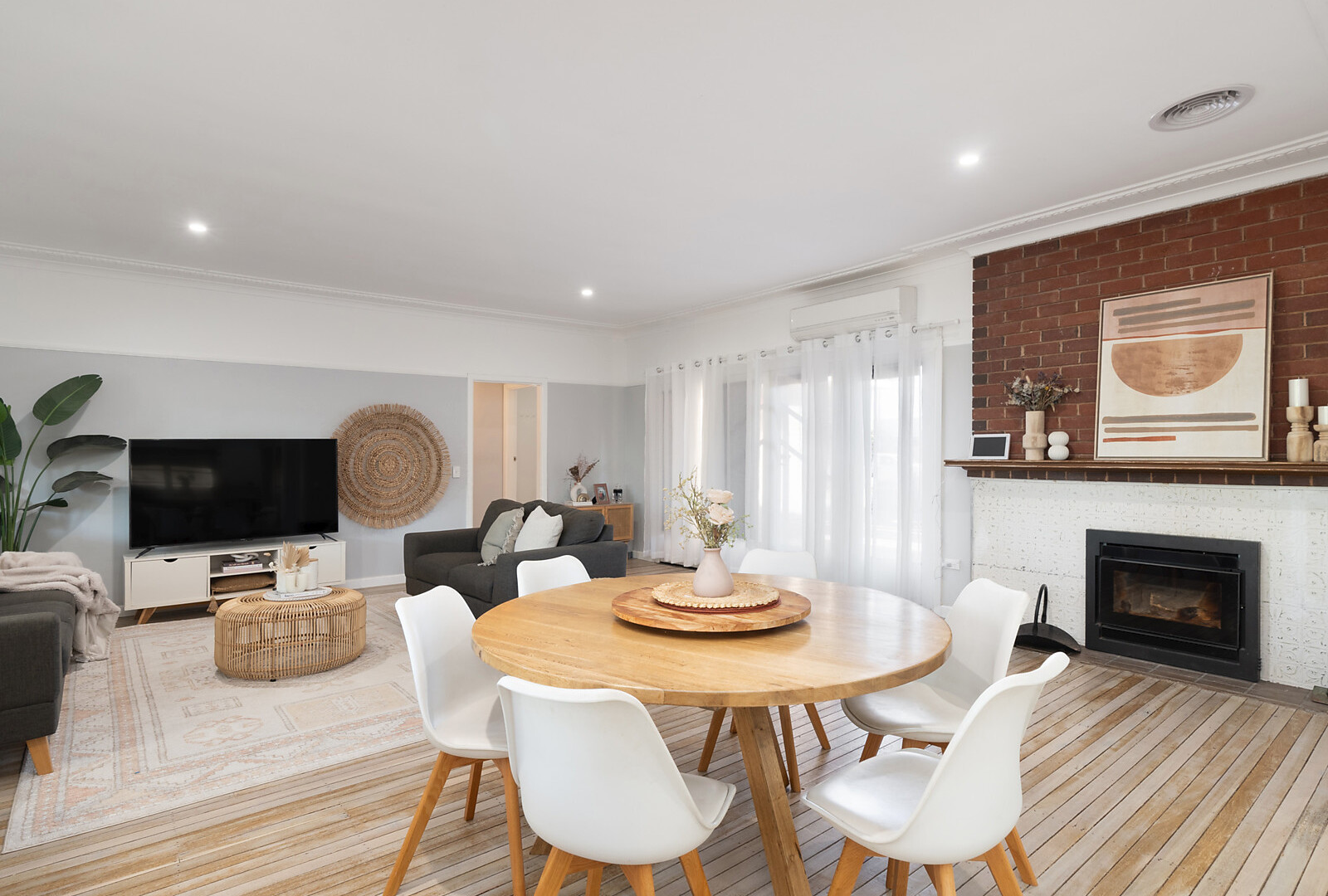 67 Deutcher Street, Temora NSW 2666 - photo 7