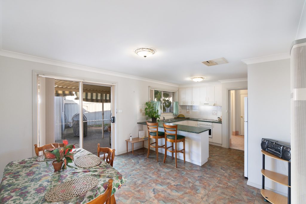 34 Kimba Drive, Glenfield Park NSW 2650 - photo 6