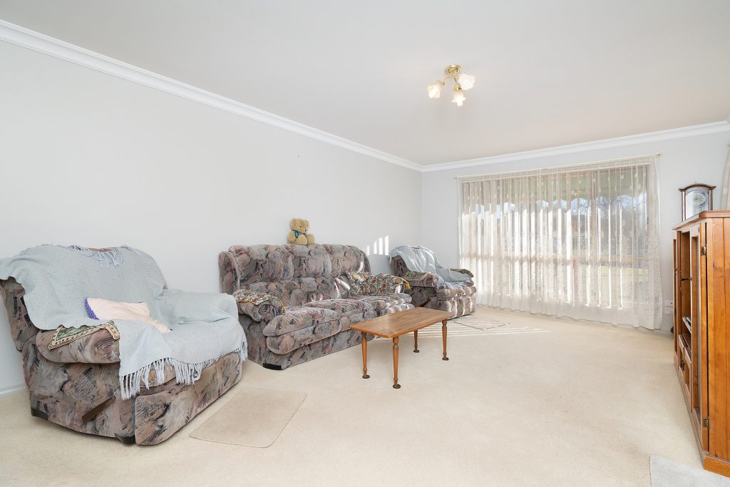 34 Kimba Drive, Glenfield Park NSW 2650 - photo 8