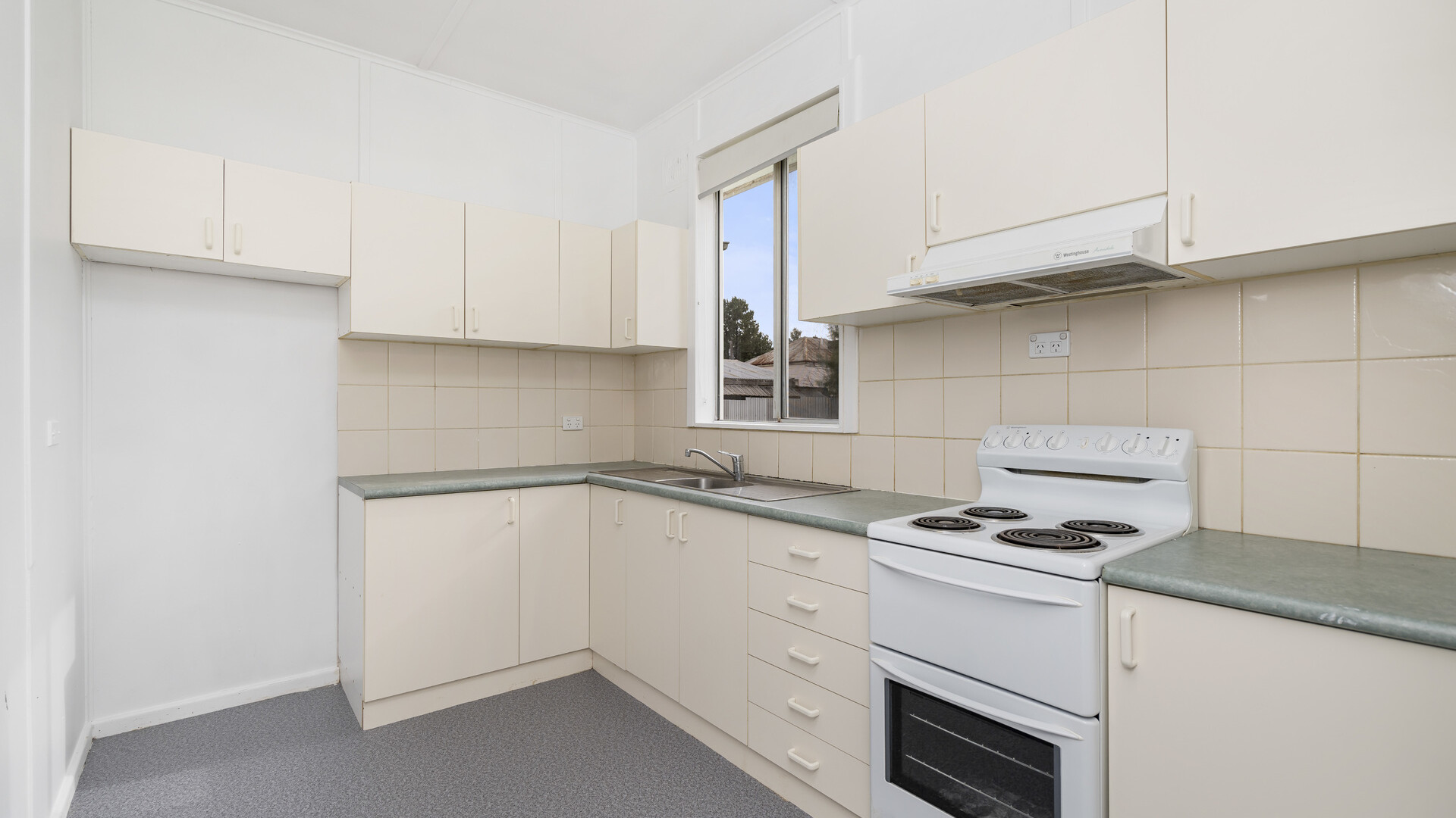 101 Bolton Street, Narrandera NSW 2700 - photo 3