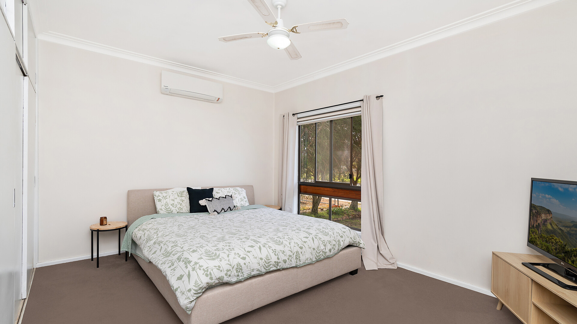 34 Yanco Avenue, Leeton NSW 2705 - photo 5