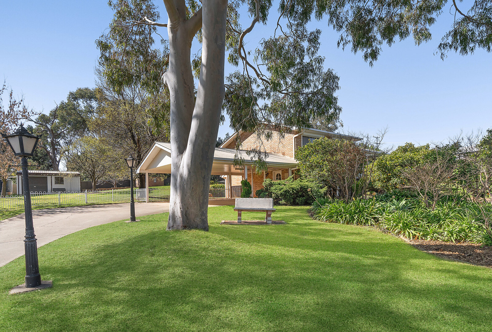 5 Watsonford Street, Temora NSW 2666 - photo 19