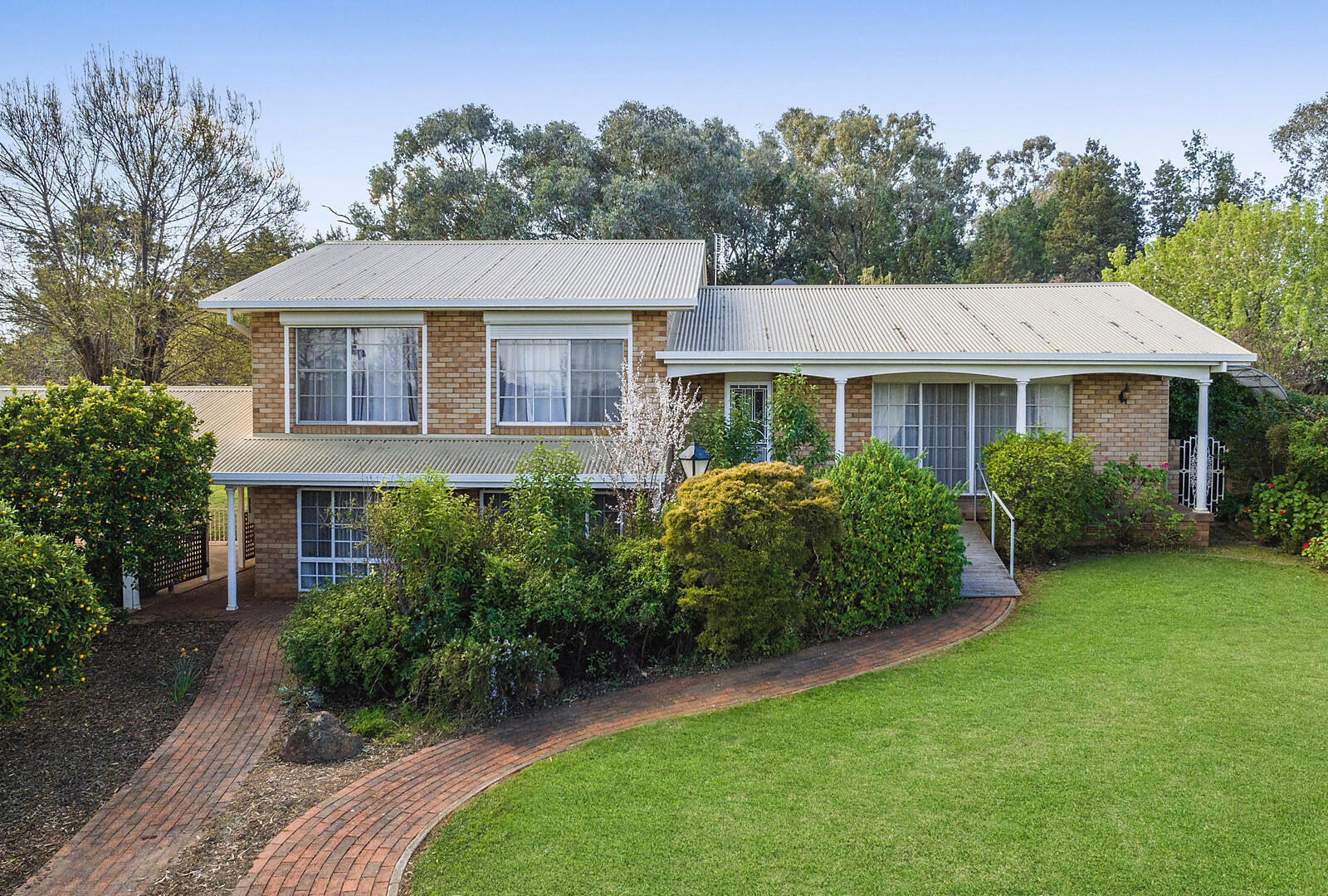 5 Watsonford Street, Temora NSW 2666 - photo 4