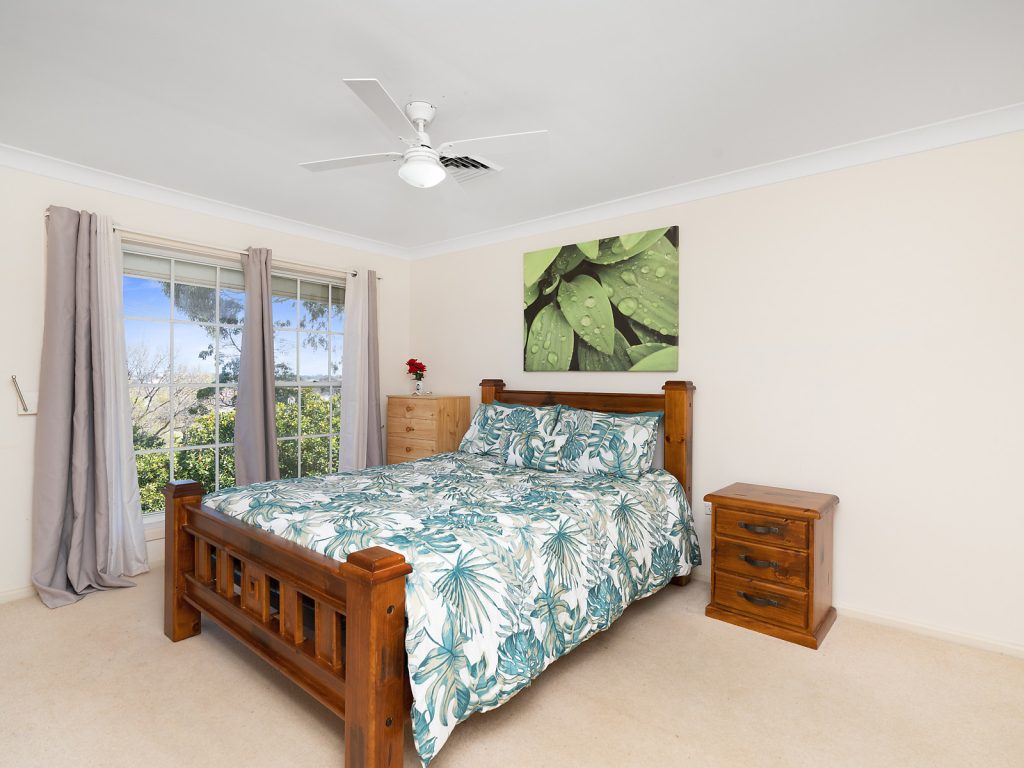 5 Watsonford Street, Temora NSW 2666 - photo 9