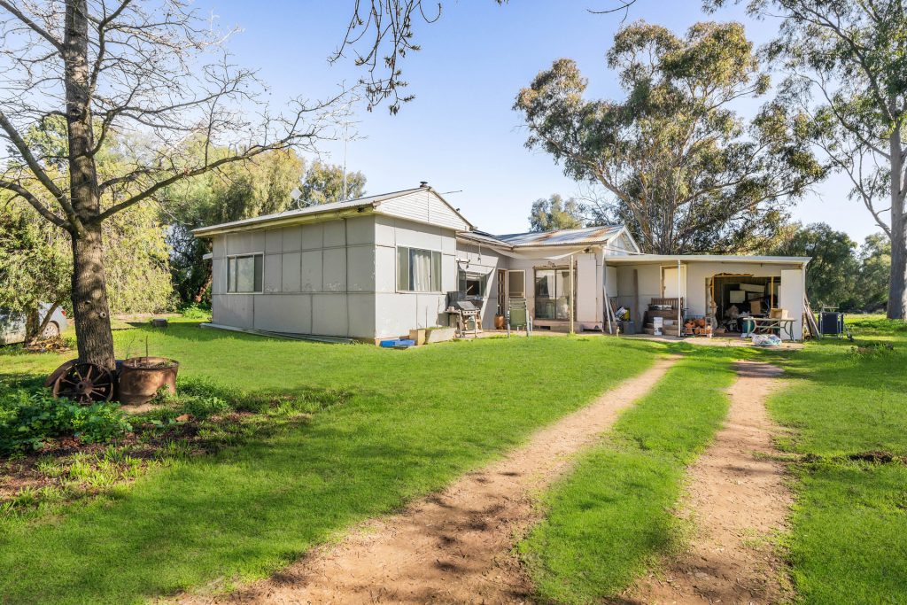 149 Poulsen Road, Leeton NSW 2705 - photo 6